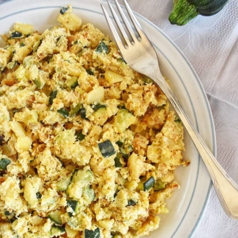 Revuelto de calabací y patatas Revuelto de calabací y patatas