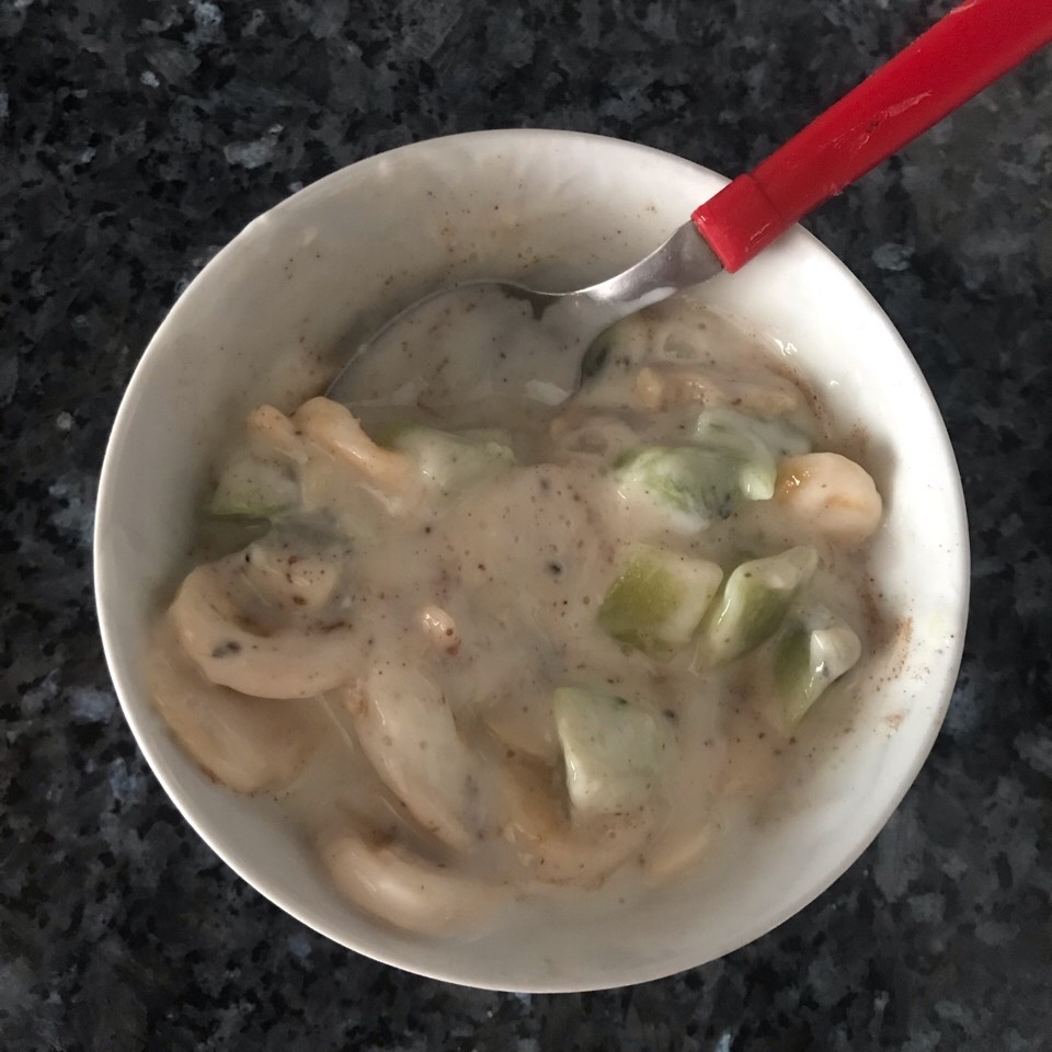 Bol de yogur, kiwi y plátano Bol de yogur, kiwi y plátano