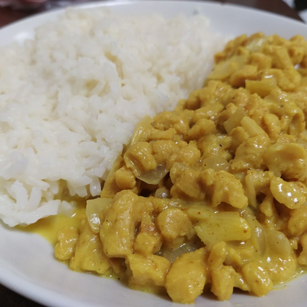 Arroz al curry con soja texturizada Arroz al curry con soja texturizada