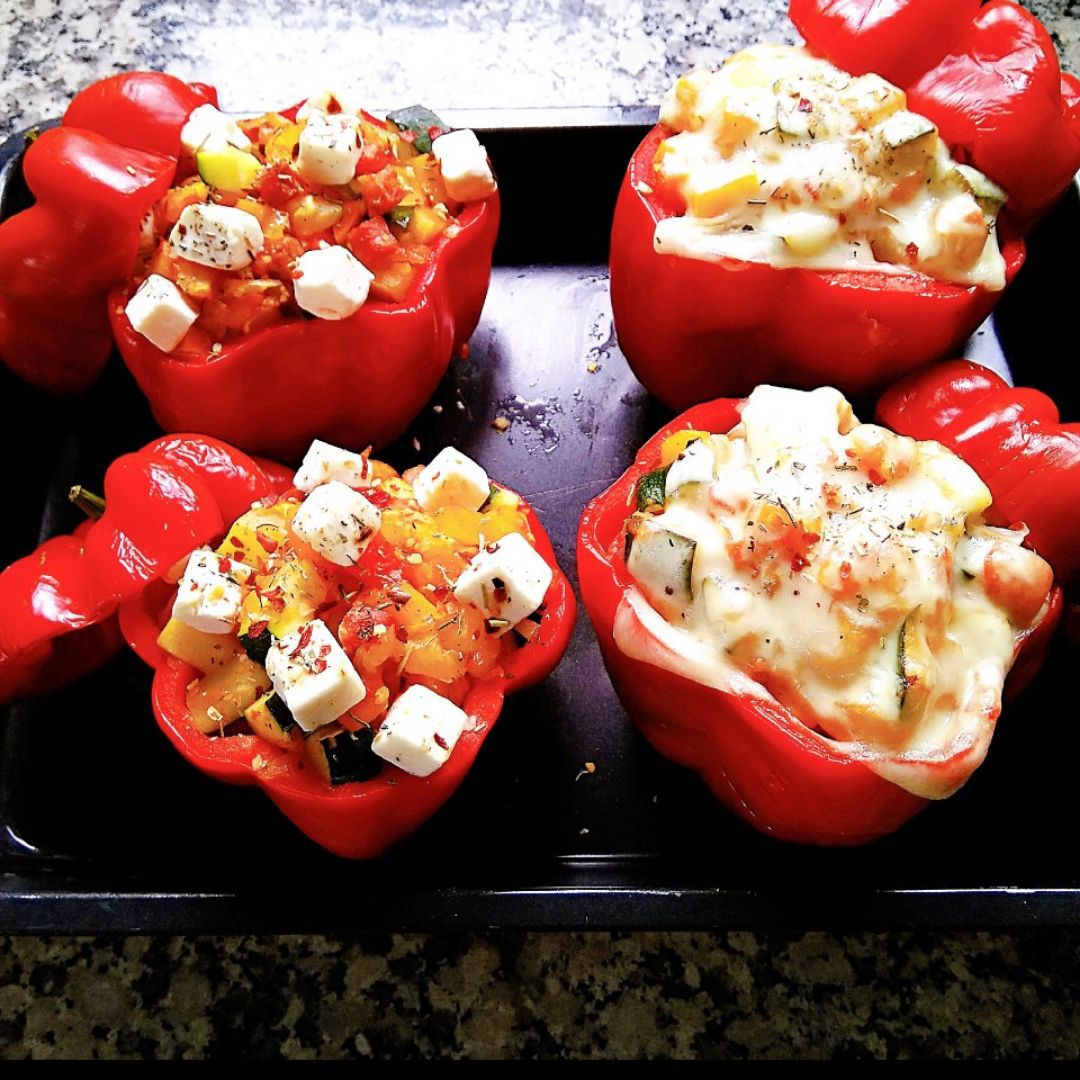 Pimientos rellenos de verduritas y queso 🍅🌶️🧀