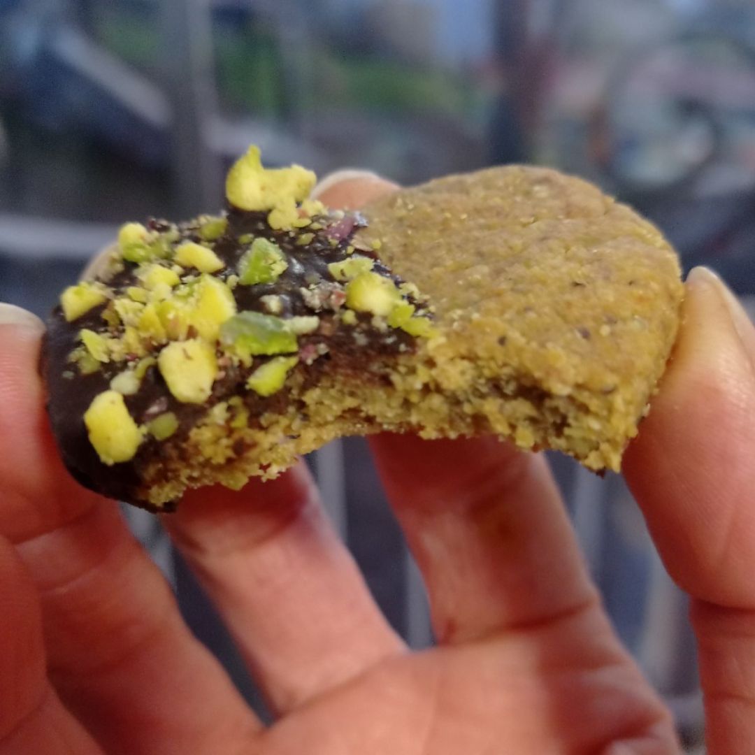 Galletas de pistachos 馃挌 y chocolate 馃崼 Paso 8 Galletas de pistachos 馃挌 y chocolate 馃崼 Paso 8