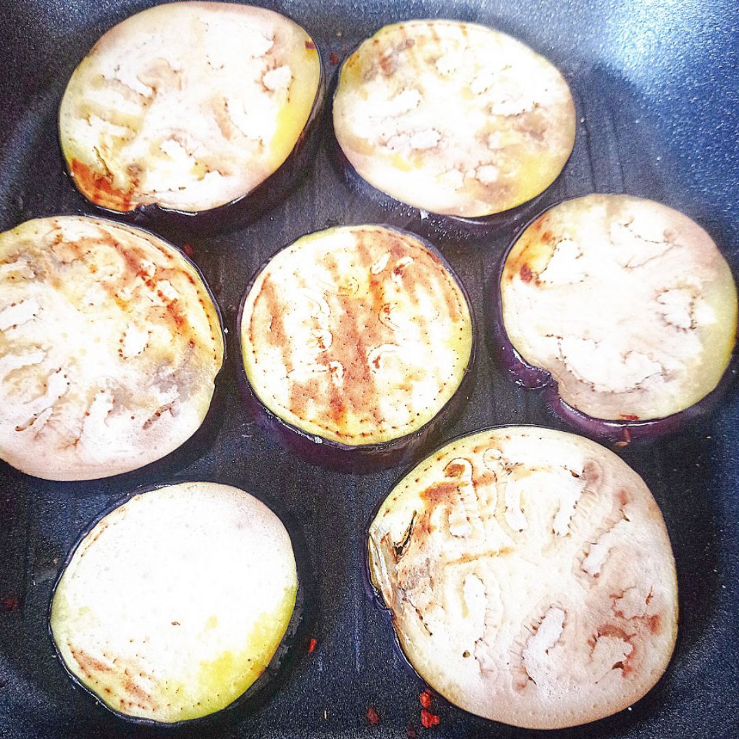 Timbal de berenjena 🍆 rápido y delicioso 🤩🤩 Paso 0 Timbal de berenjena 🍆 rápido y delicioso 🤩🤩 Paso 0