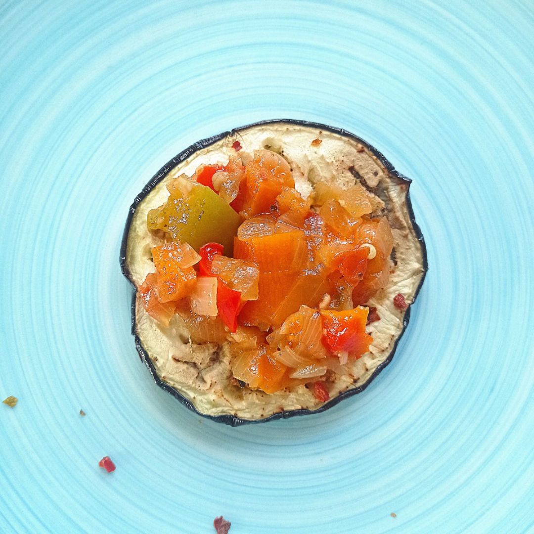 Timbal de berenjena 🍆 rápido y delicioso 🤩🤩 Paso 1 Timbal de berenjena 🍆 rápido y delicioso 🤩🤩 Paso 1