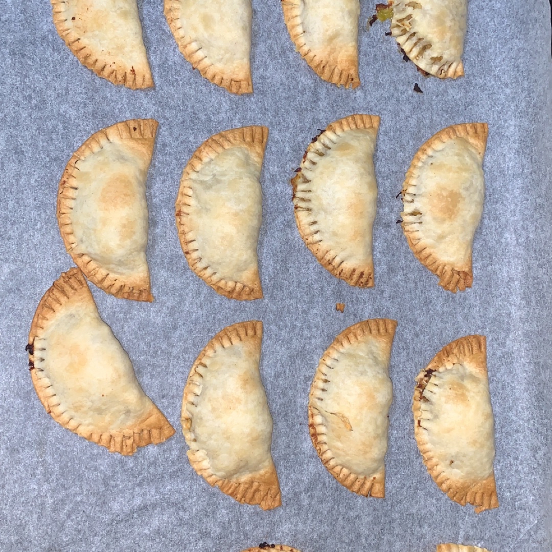 EMPANADAS DE calabacín, cebolla, atún y queso. Paso 4 EMPANADAS DE calabacín, cebolla, atún y queso. Paso 4
