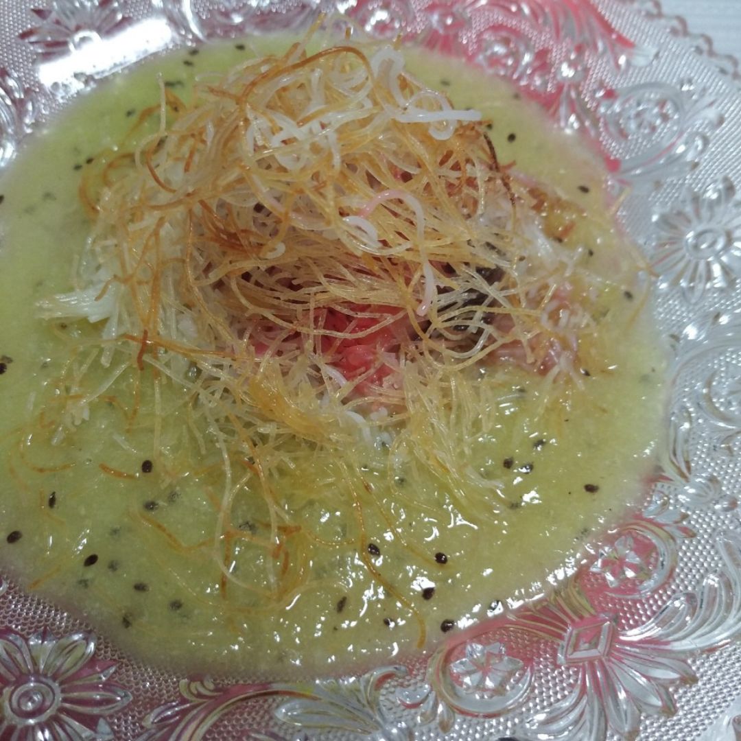Madejas de pasta rellenas de fresa Madejas de pasta rellenas de fresa