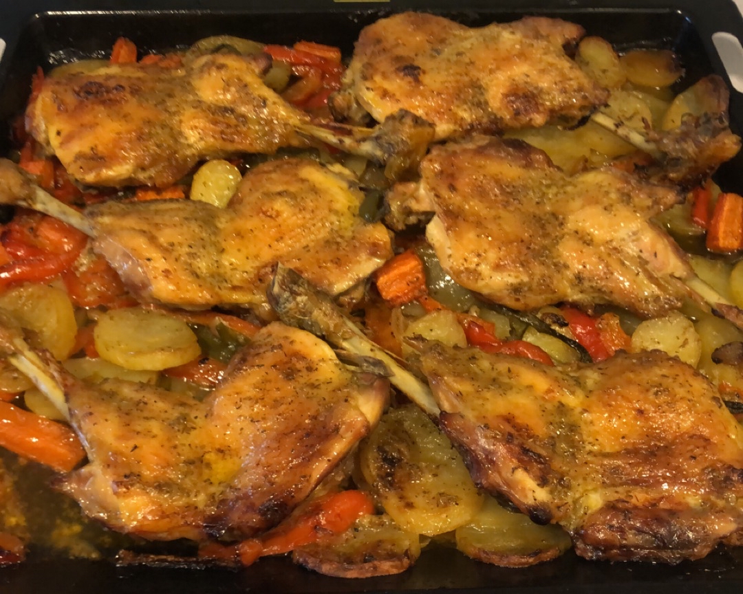 Pollo al horno con verduras Pollo al horno con verduras