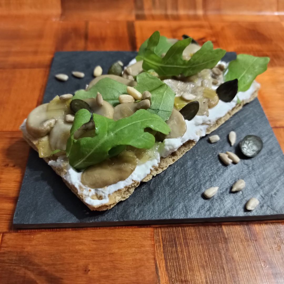 Tosta de champiñones y ricotta Tosta de champiñones y ricotta
