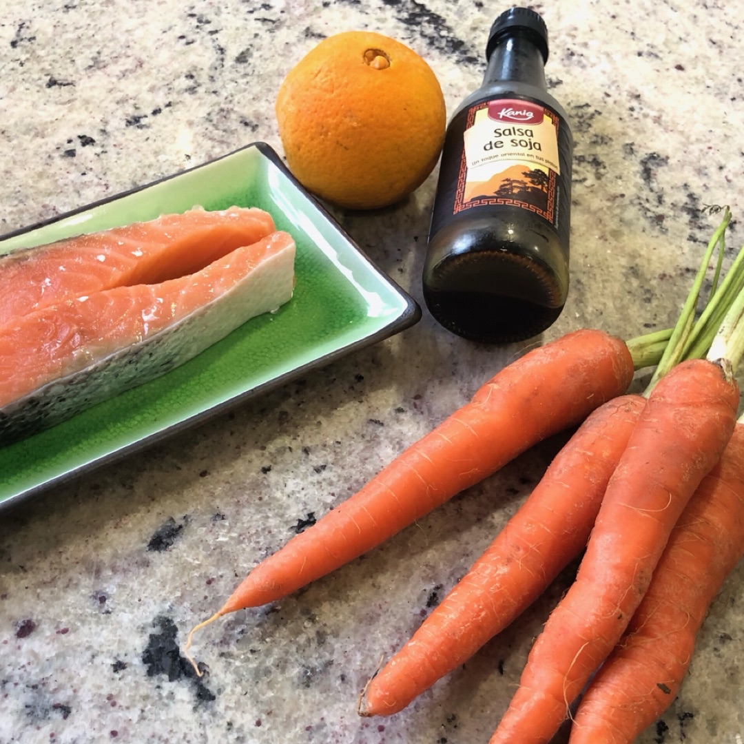 Salmón a la naranja y zanahoria en soja Paso 0 Salmón a la naranja y zanahoria en soja Paso 0