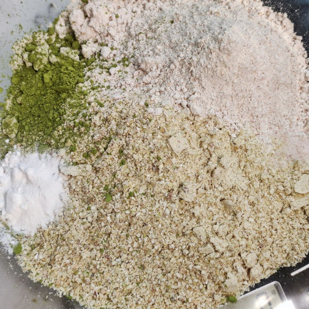 Galletas de crema de pistacho y cacahuete y té matcha 🟢🥜 Paso 2 Galletas de crema de pistacho y cacahuete y té matcha 🟢🥜 Paso 2