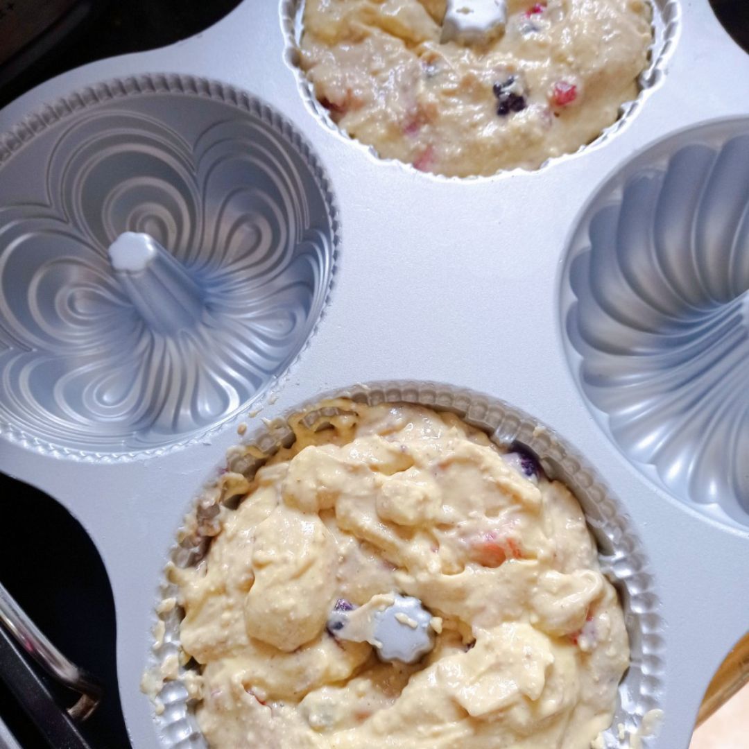 Minibundtcakes de ricotta y frutos rojos 🫐🍓 Paso 1