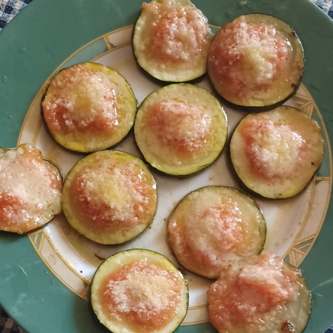 Mini pizzas de calabacin Mini pizzas de calabacin