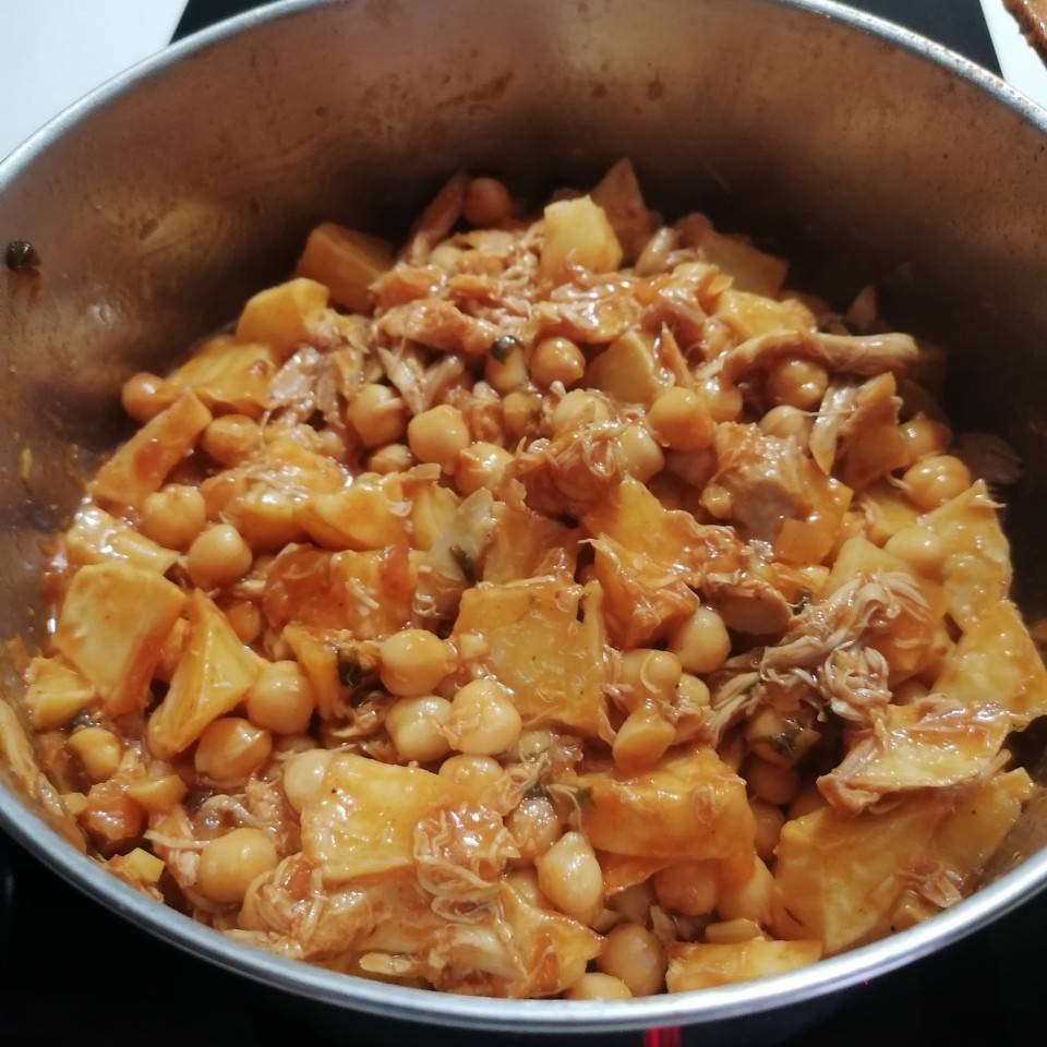 ROPA VIEJA CON POLLO ASADO SIN GRASAS SATURADAS ROPA VIEJA CON POLLO ASADO SIN GRASAS SATURADAS