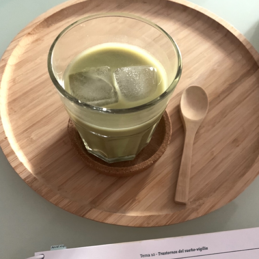 Matcha latte refrescante Matcha latte refrescante