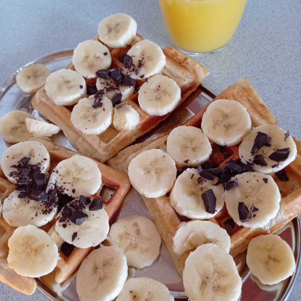 Gofres de avena con fruta 🍌 Gofres de avena con fruta 🍌