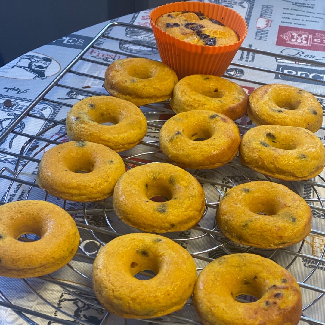 DONUTS 🍩 DE MANDARINA CON HARINA DE MAÍZ Y ALMENDRA SIN GLUTEN Paso 7 DONUTS 🍩 DE MANDARINA CON HARINA DE MAÍZ Y ALMENDRA SIN GLUTEN Paso 7