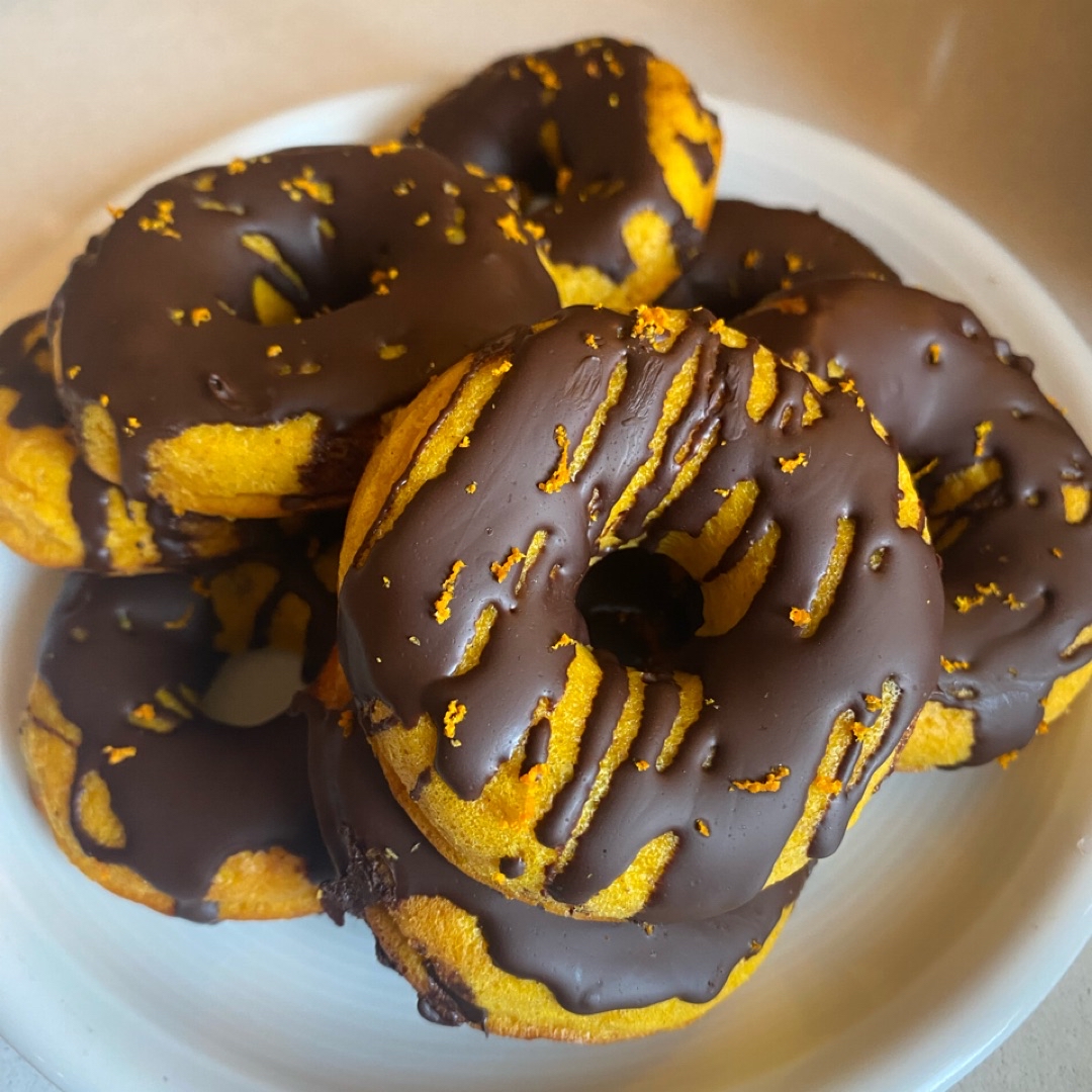DONUTS 🍩 DE MANDARINA CON HARINA DE MAÍZ Y ALMENDRA SIN GLUTEN Paso 8 DONUTS 🍩 DE MANDARINA CON HARINA DE MAÍZ Y ALMENDRA SIN GLUTEN Paso 8