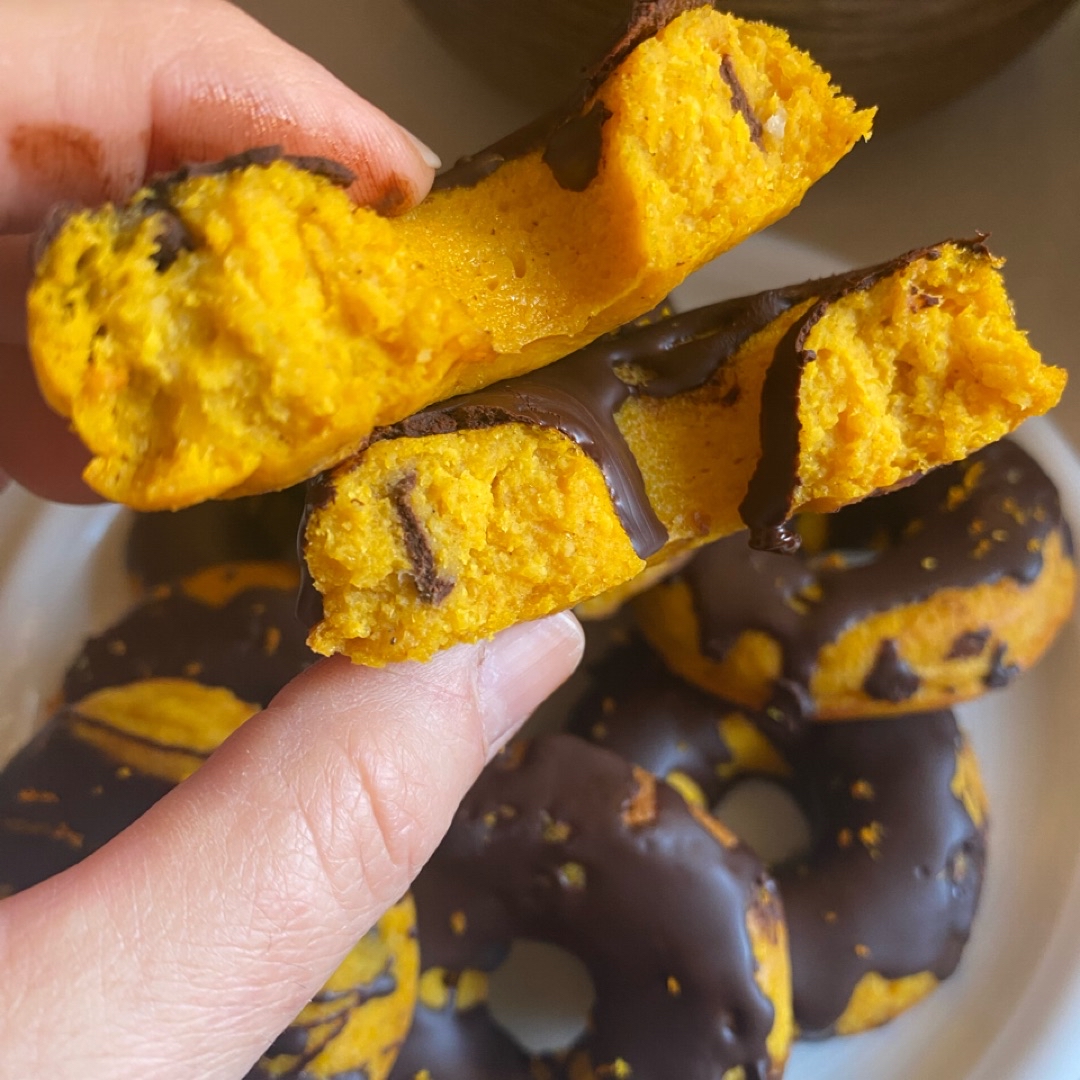 DONUTS 🍩 DE MANDARINA CON HARINA DE MAÍZ Y ALMENDRA SIN GLUTEN Paso 8 DONUTS 🍩 DE MANDARINA CON HARINA DE MAÍZ Y ALMENDRA SIN GLUTEN Paso 8
