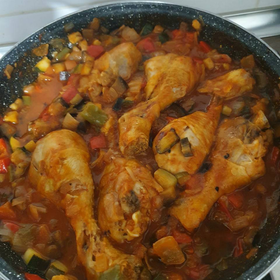 Pollo con samfaina Pollo con samfaina