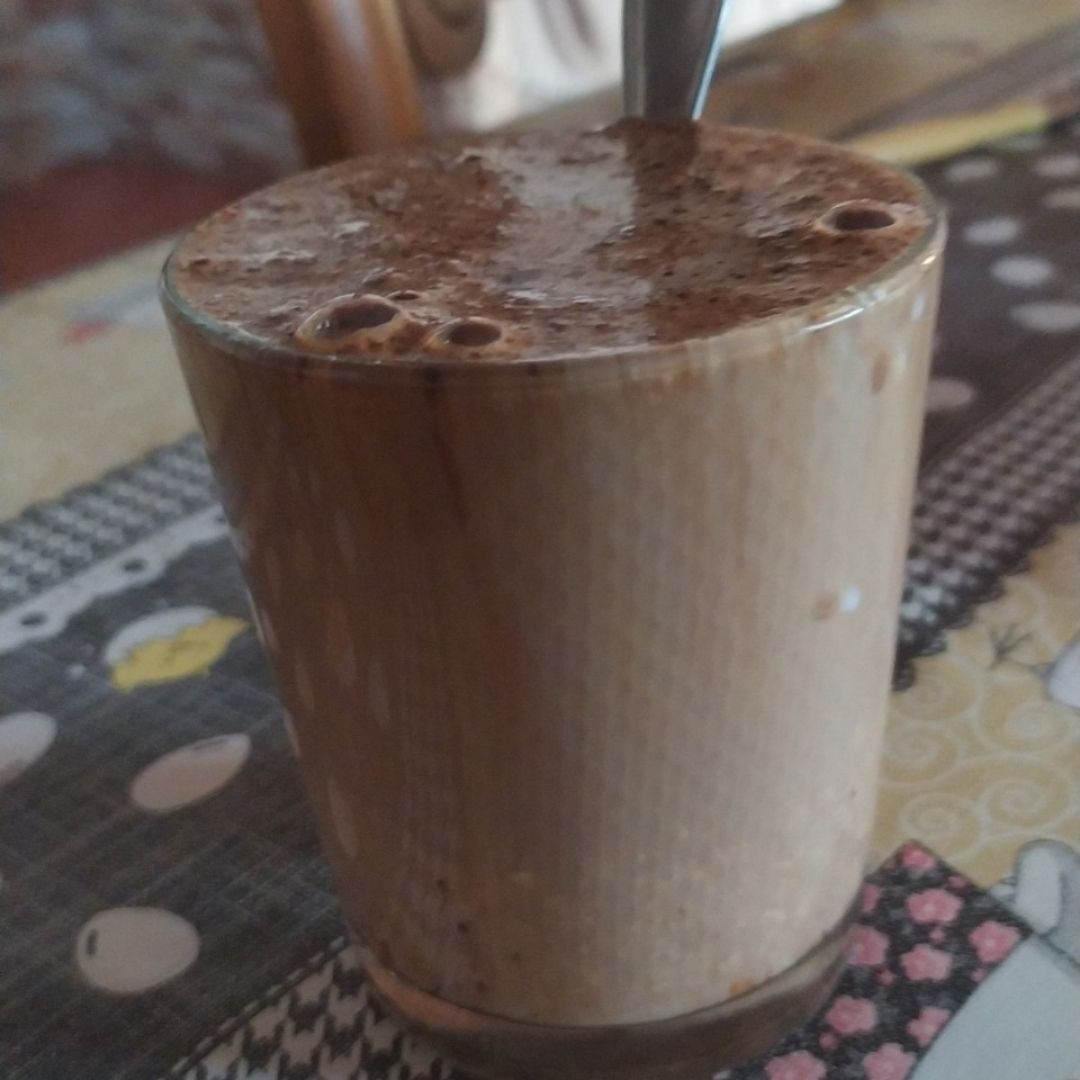 Leche con cafe y canela Leche con cafe y canela