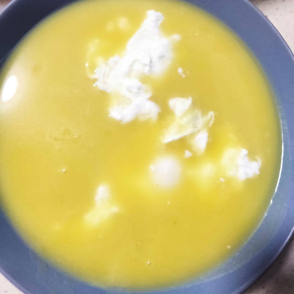 Crema de calabaza con huevos poche
