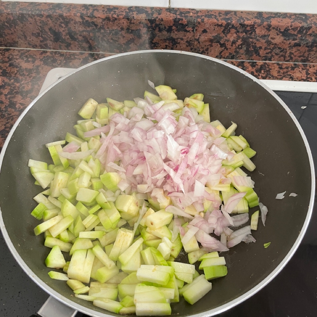 Pasta con calabacín, cherries y atún Paso 3
