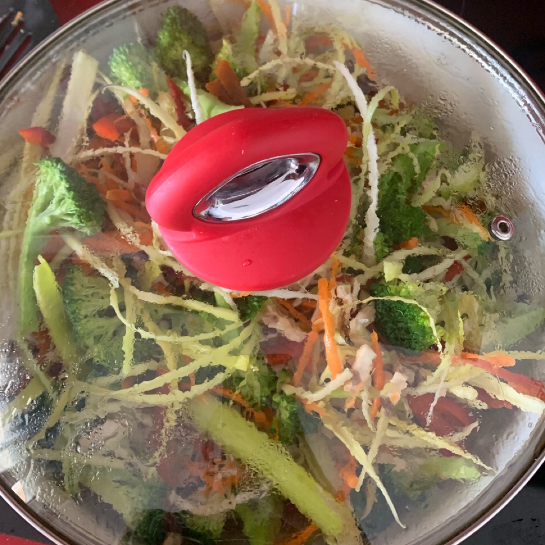 wok de verduras con salsa de soja🍲🍜 Paso 1 wok de verduras con salsa de soja🍲🍜 Paso 1