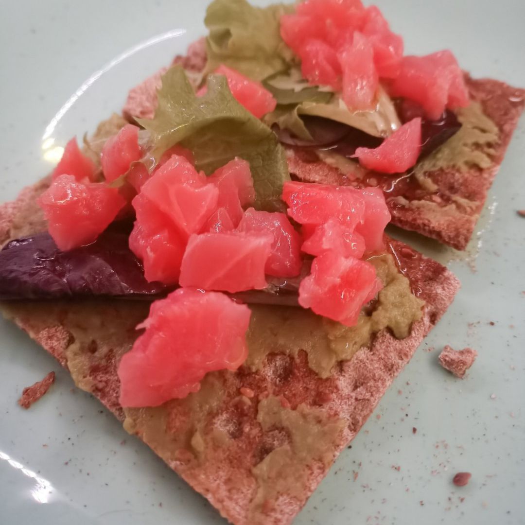 Snack de guacamole y salmon Snack de guacamole y salmon