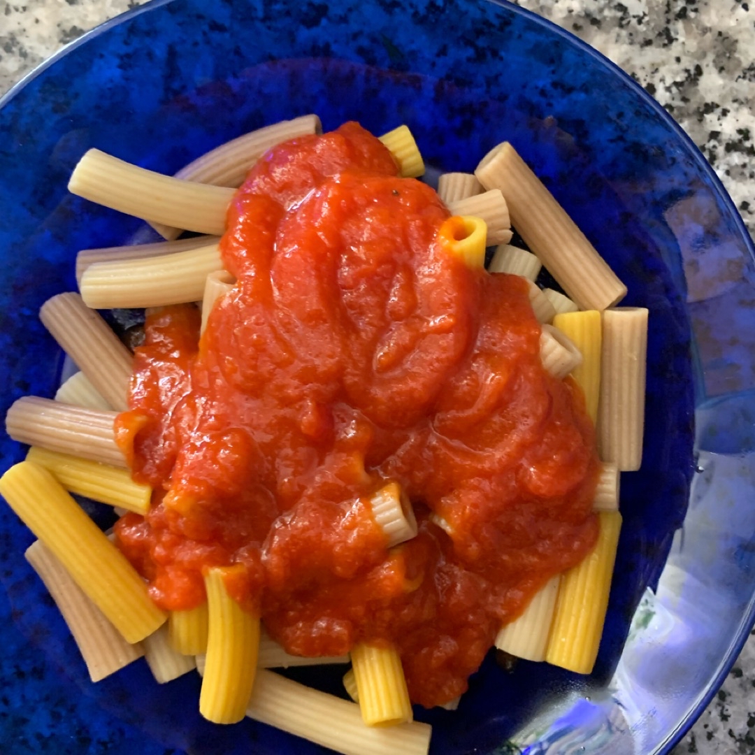 Macarrones con tomate 