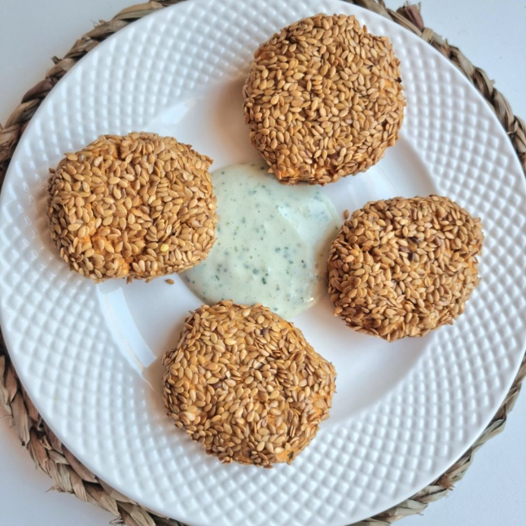 Falafel de boniato con salsa de yogurt 🌿 Falafel de boniato con salsa de yogurt 🌿