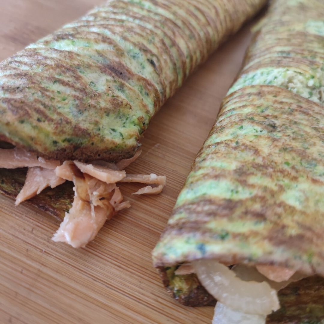 ROLLITOS DE CALABACÍN CON SALMÓN ROLLITOS DE CALABACÍN CON SALMÓN