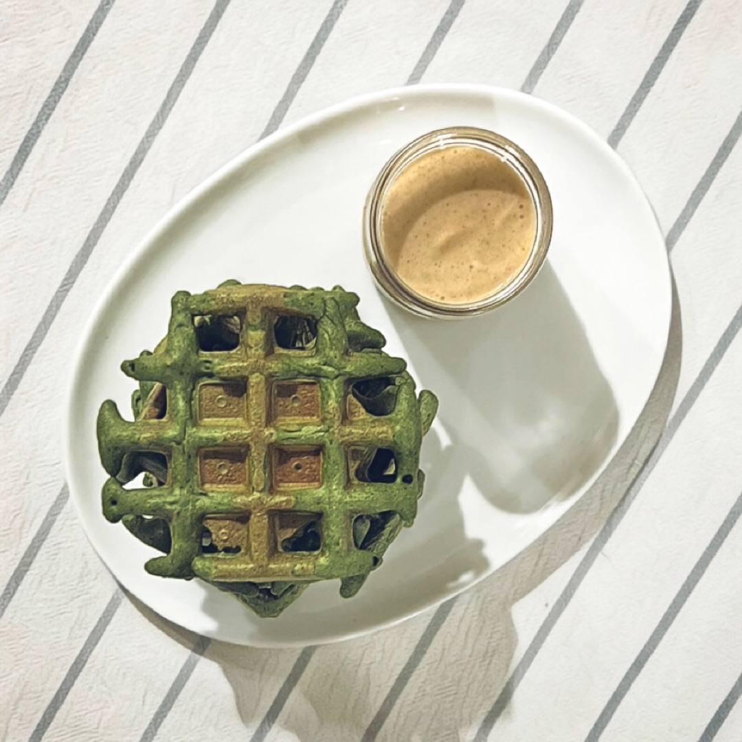 Gofres de espinacas y spirulina Gofres de espinacas y spirulina