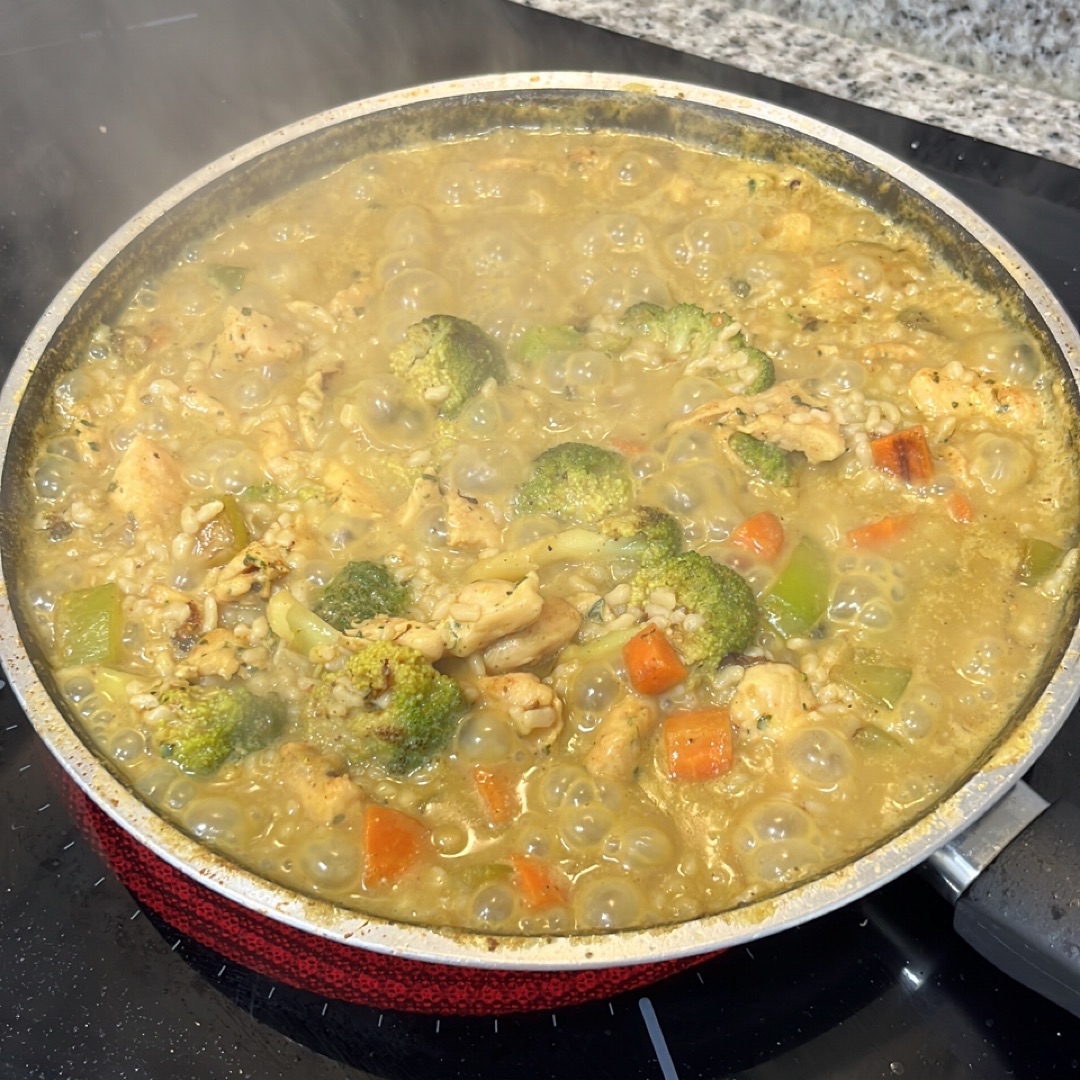 Curry con pollo, verduras y arroz konjac Paso 4 Curry con pollo, verduras y arroz konjac Paso 4