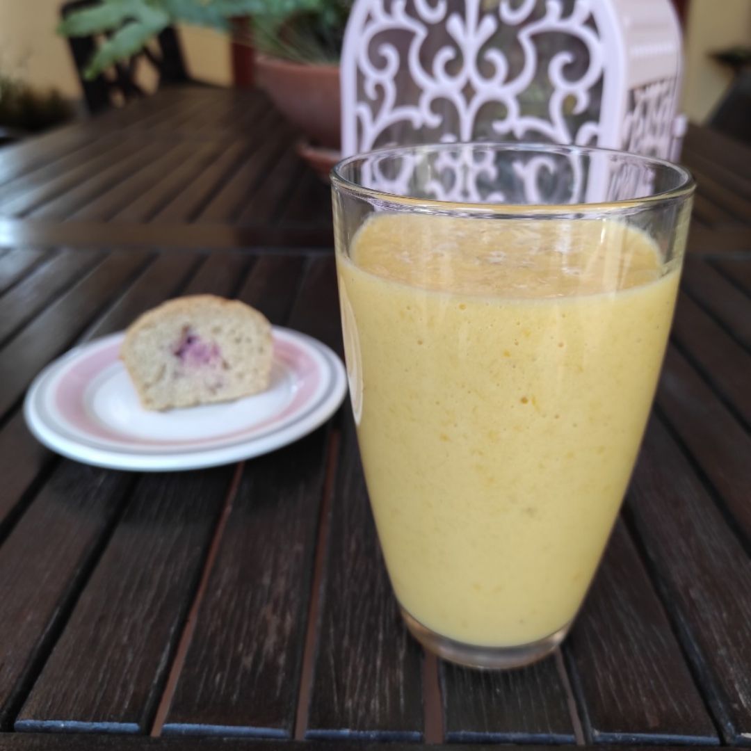 Batido de mango y platano Batido de mango y platano