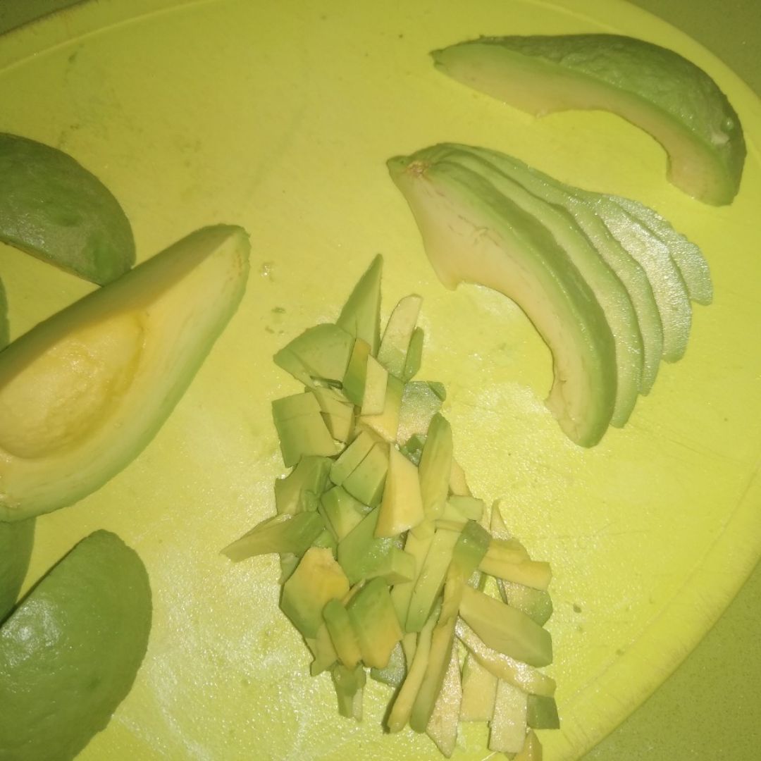 Tartar de salmón y aguacate Paso 5 Tartar de salmón y aguacate Paso 5