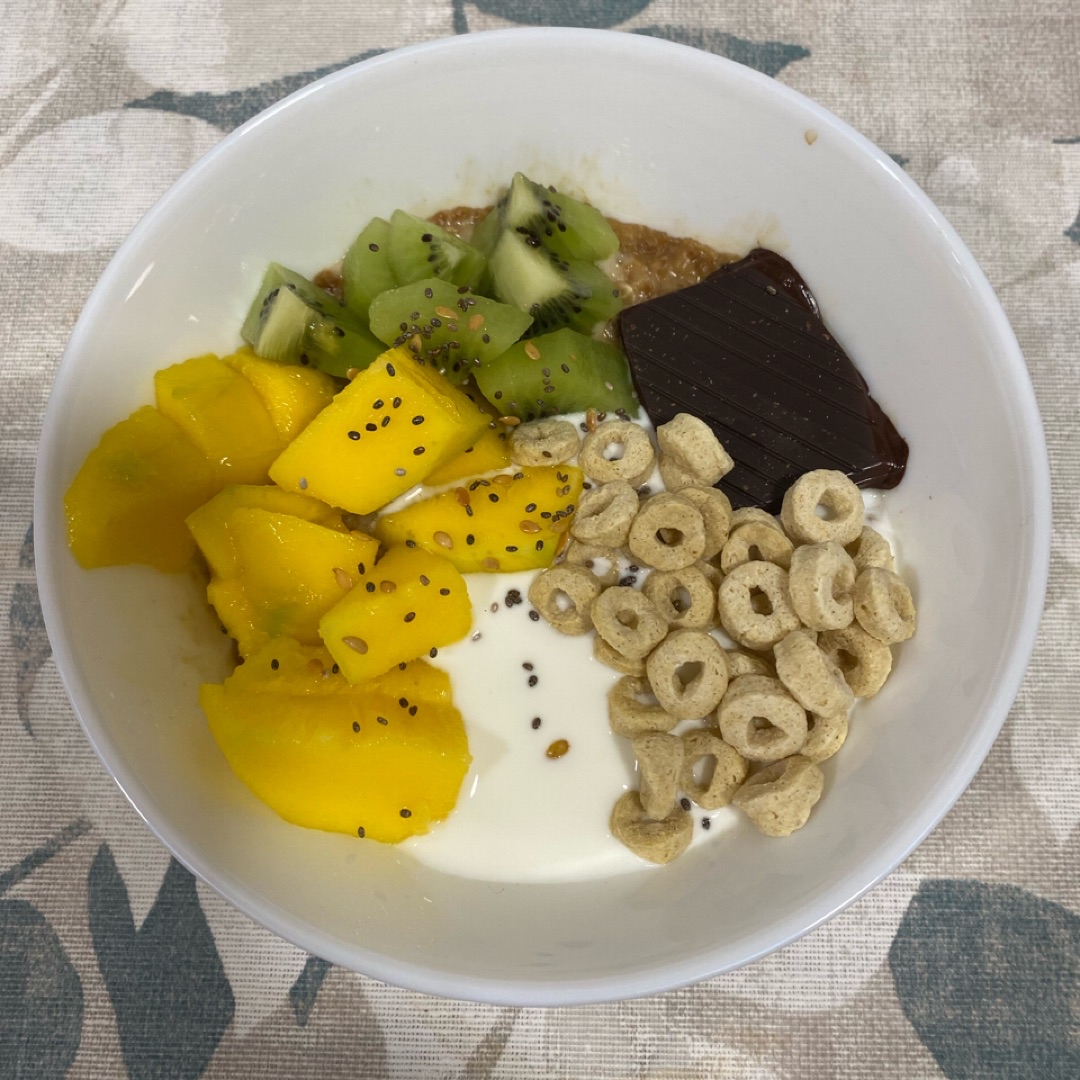 Porridge de café y frutas 🥣🥭🥝 Porridge de café y frutas 🥣🥭🥝