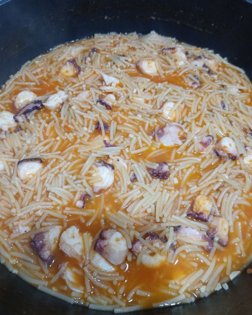 Fideos con pulpo Fideos con pulpo
