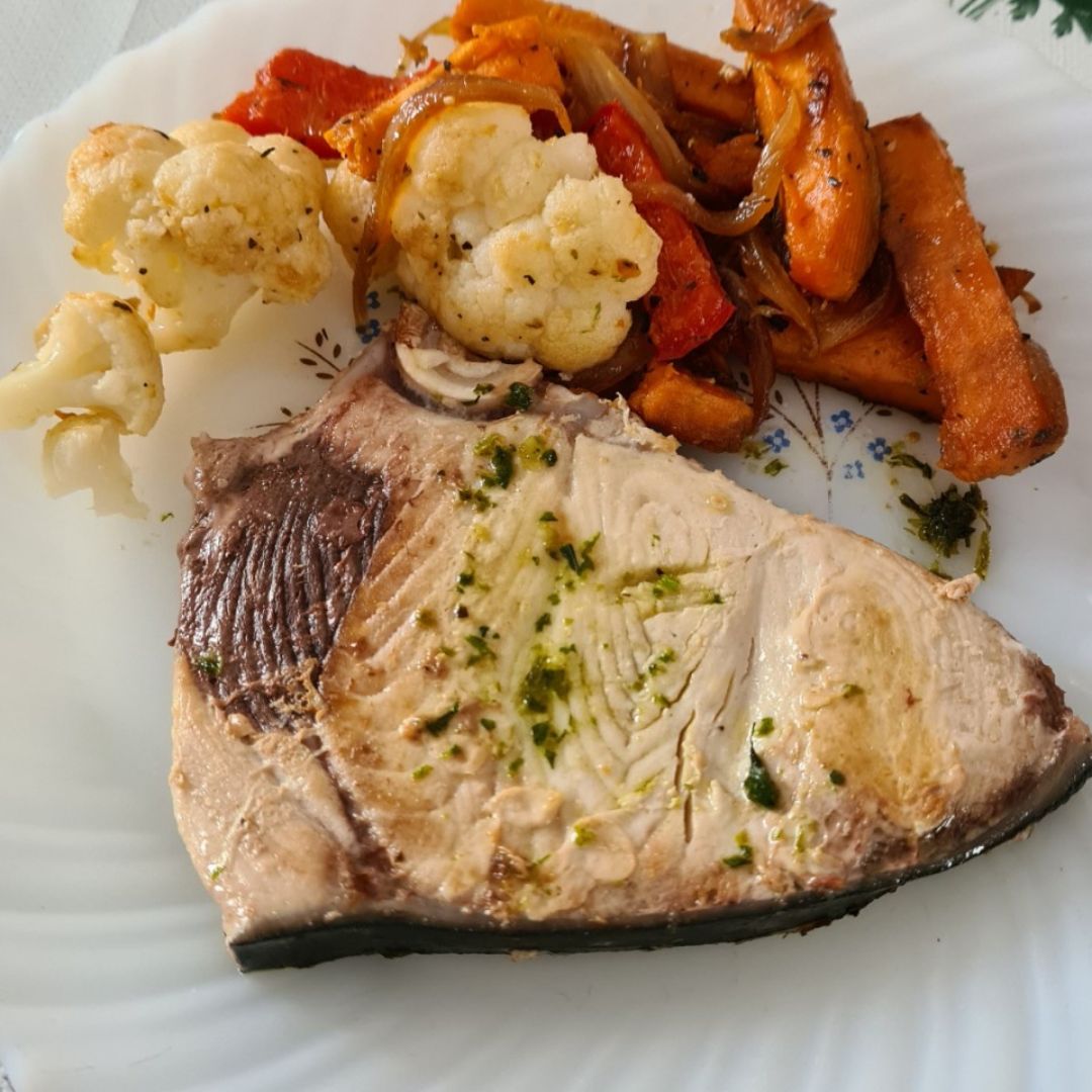 Mero con verduras en salsa de soja Mero con verduras en salsa de soja