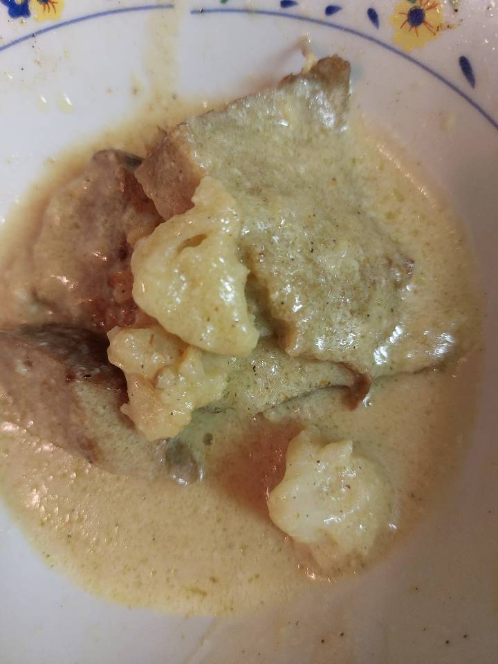 Seitán y coliflor al curry
