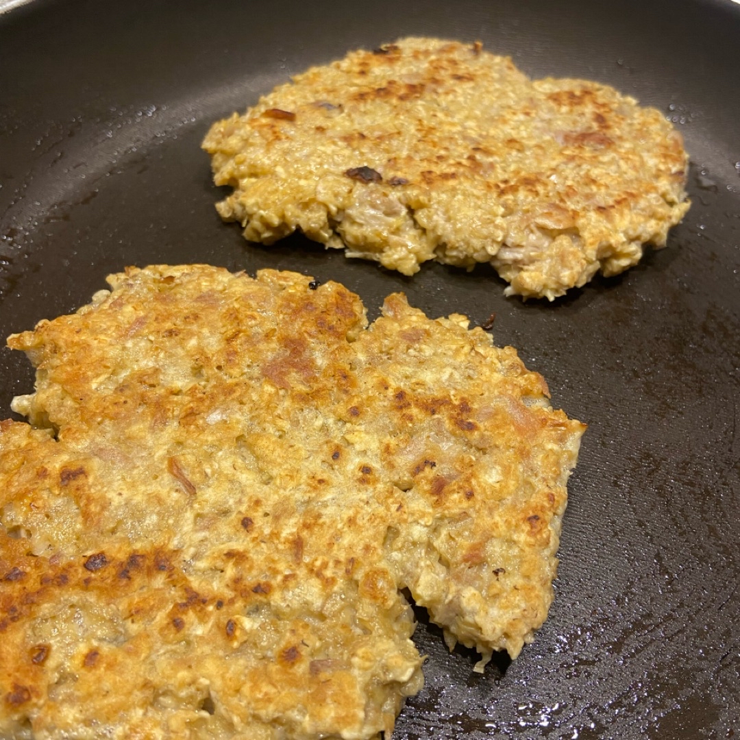 Hamburguesa de avena y bonito Paso 1 Hamburguesa de avena y bonito Paso 1