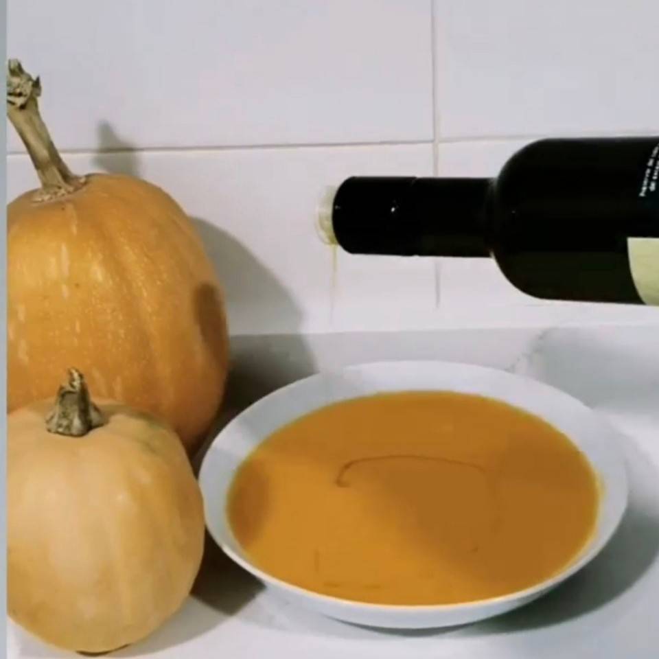 Crema de calabaza con toque de vino Crema de calabaza con toque de vino