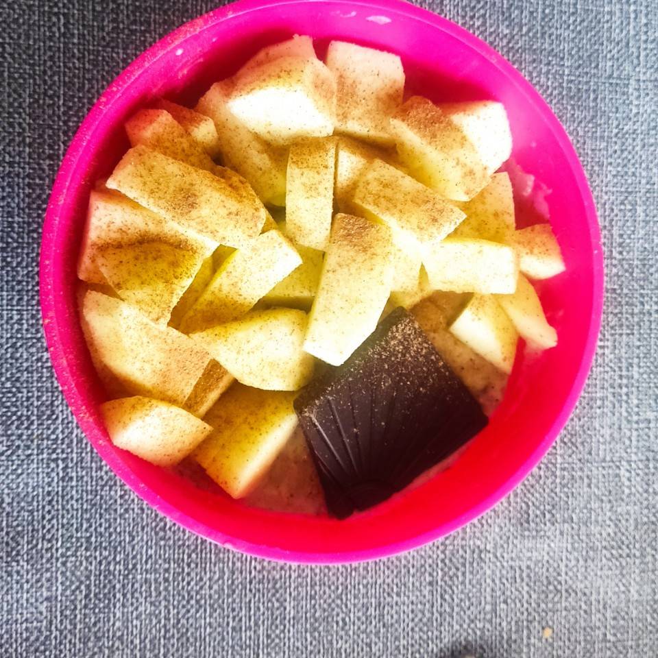 Porridge de manzana con chocolate 