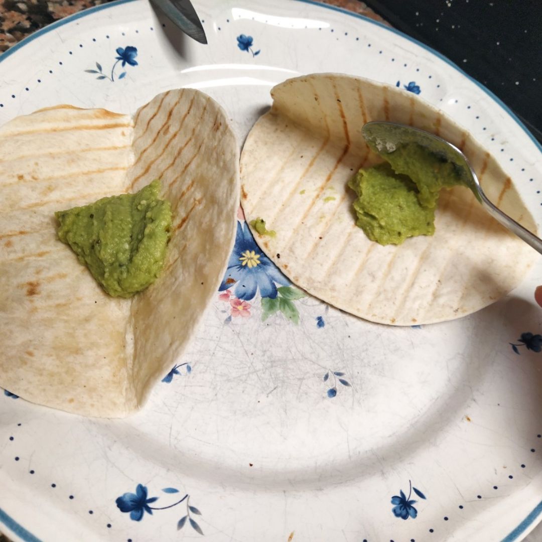 Tortitas de aguacate y salmón ahumado Paso 4 Tortitas de aguacate y salmón ahumado Paso 4