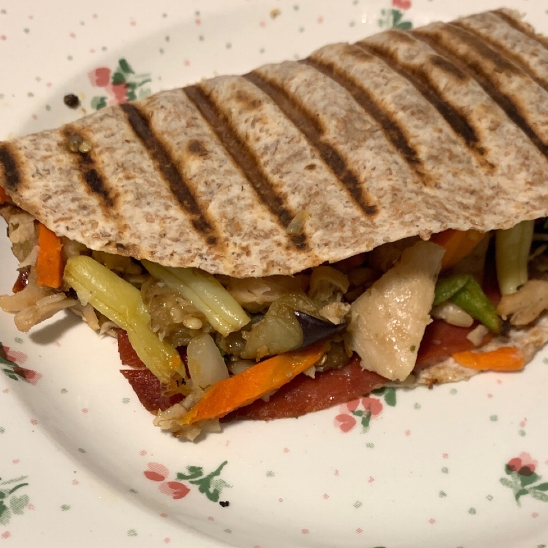 Fajita de verduras y pollo Fajita de verduras y pollo