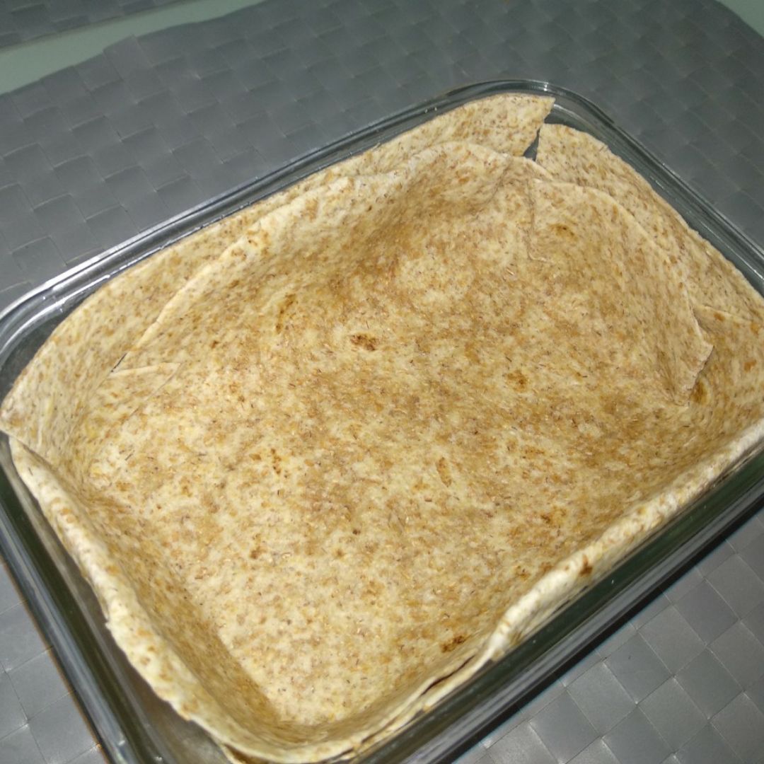 Quiche express con base de tortillas integrales de espinacas y bacon (relleno adaptable) Paso 0 Quiche express con base de tortillas integrales de espinacas y bacon (relleno adaptable) Paso 0