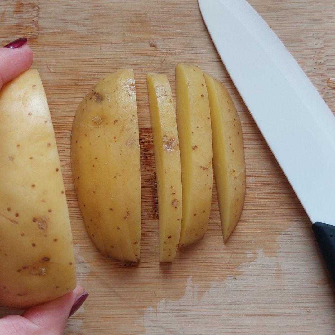 Patatas al horno con toque picante Paso 0 Patatas al horno con toque picante Paso 0