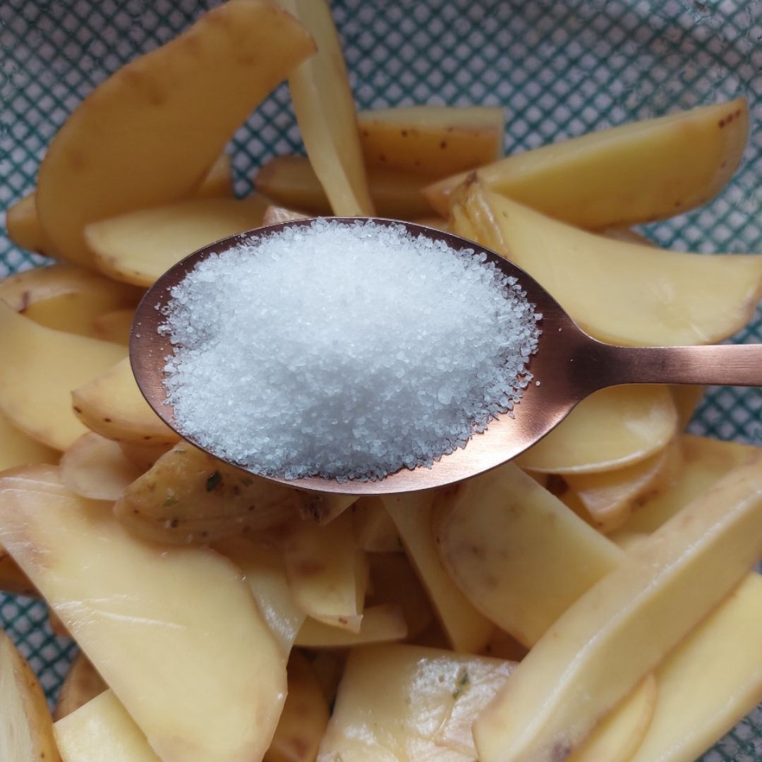 Patatas al horno con toque picante Paso 1 Patatas al horno con toque picante Paso 1