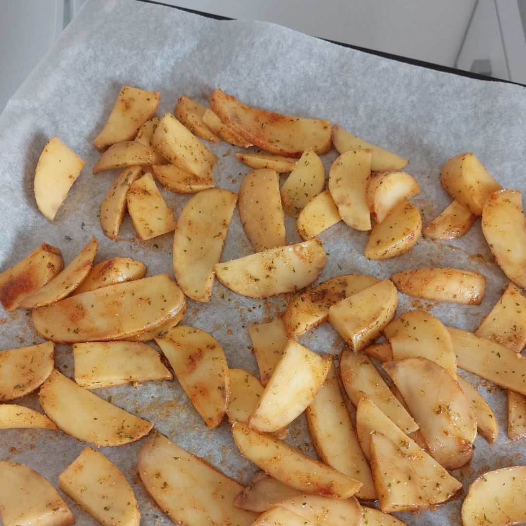 Patatas al horno con toque picante Paso 2 Patatas al horno con toque picante Paso 2