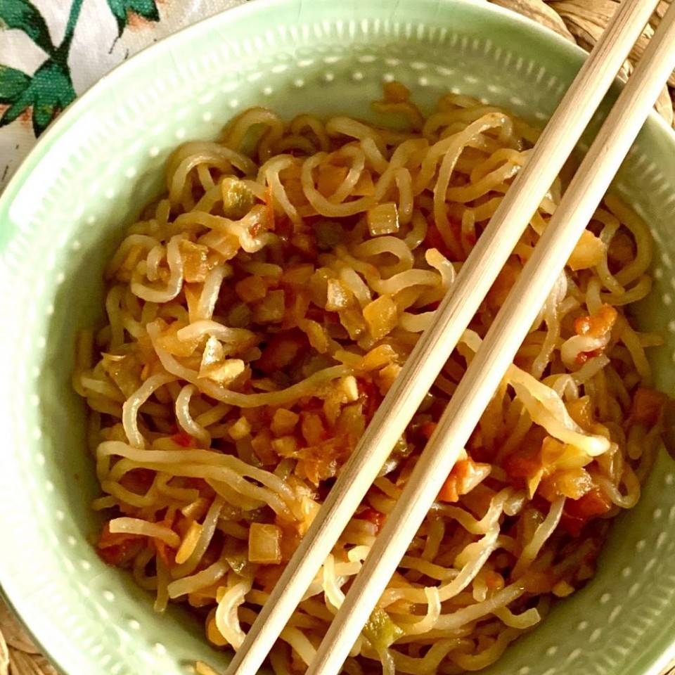 Noddles picantes con verduritas 🍜