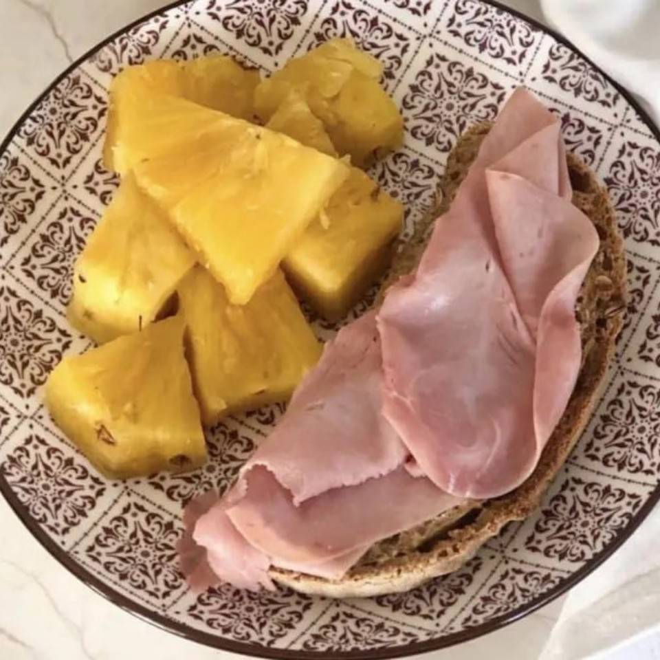 Tostada jamón cocido Tostada jamón cocido
