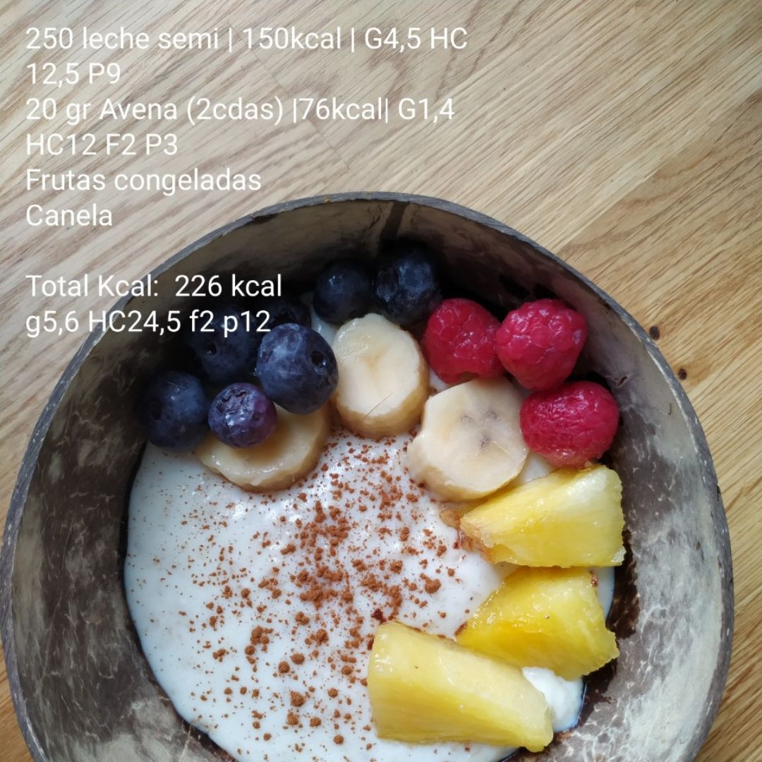 Porridge de avena con fruta Porridge de avena con fruta